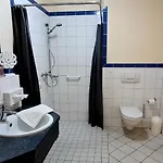 מלון Saar Galerie 3*