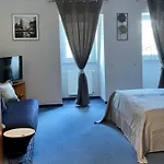 Saar Galerie מלון זארבורג