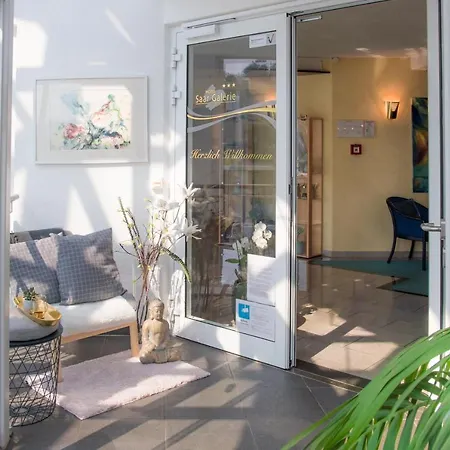 Saar Galerie Hotel 3*