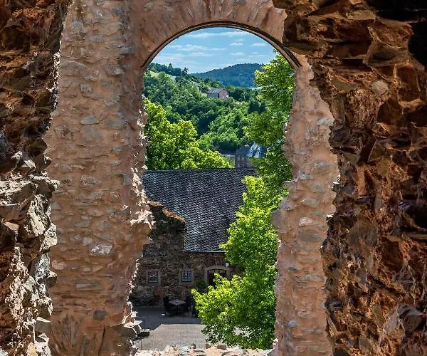 Saar Galerie Hotel Saarburg